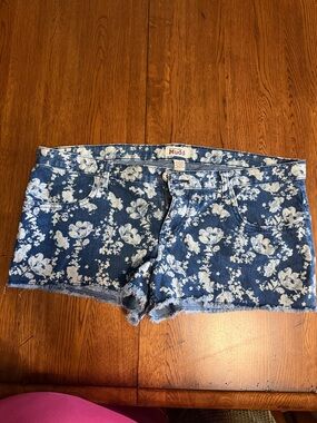 Mudd Blue Floral Denim JEAN Daisy Duke shorts 17